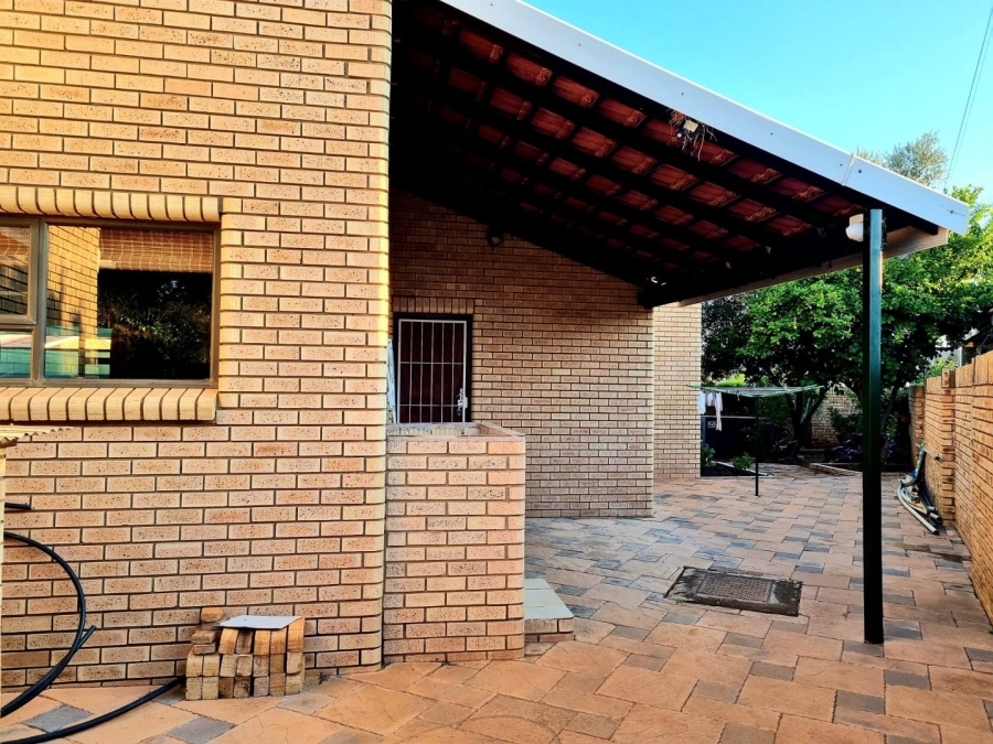 3 Bedroom Property for Sale in Hillcrest Northern Cape